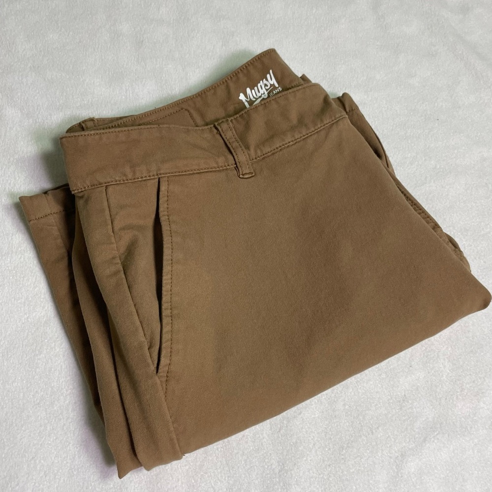 Mugsy Belmont Mens‎ Khaki Shorts Size 36x8 Comfort Stretch Casual